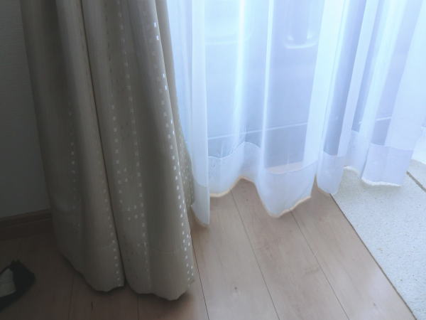 掃き出し窓もピッたりサイズオーダー納品